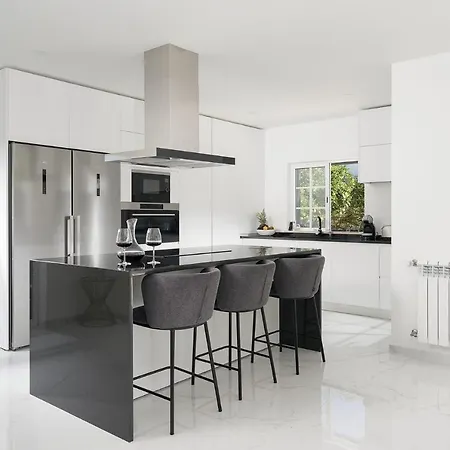 빌라 Olivia 알만실